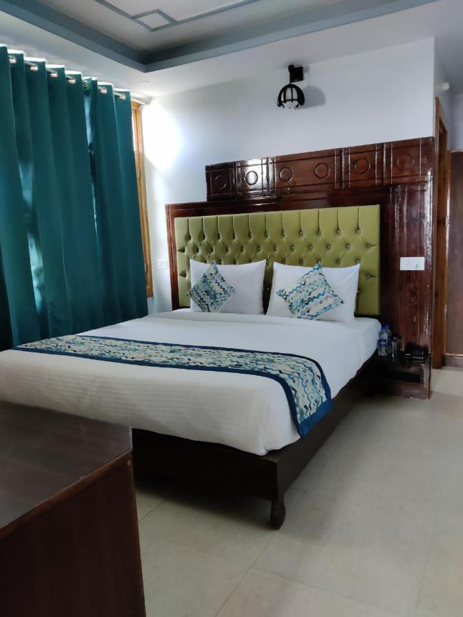 Golden Oak Bed & Breakfast Shimla Exterior photo